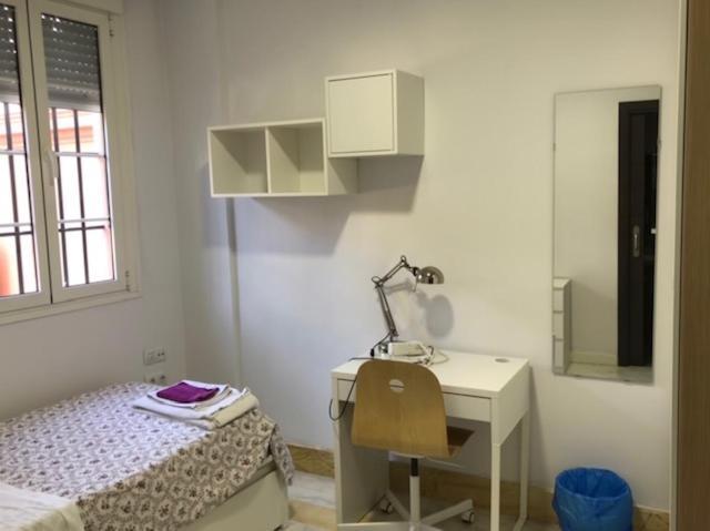 Colegio Mayor Careu - Women Only - University Community Σεβίλλη Εξωτερικό φωτογραφία