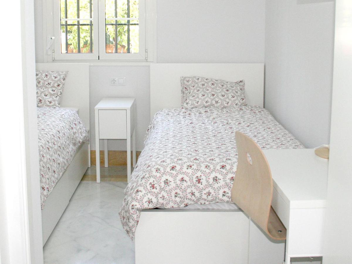 Colegio Mayor Careu - Women Only - University Community Σεβίλλη Εξωτερικό φωτογραφία