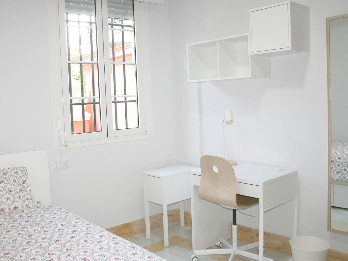 Colegio Mayor Careu - Women Only - University Community Σεβίλλη Εξωτερικό φωτογραφία