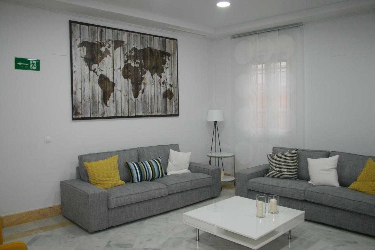 Colegio Mayor Careu - Women Only - University Community Σεβίλλη Εξωτερικό φωτογραφία